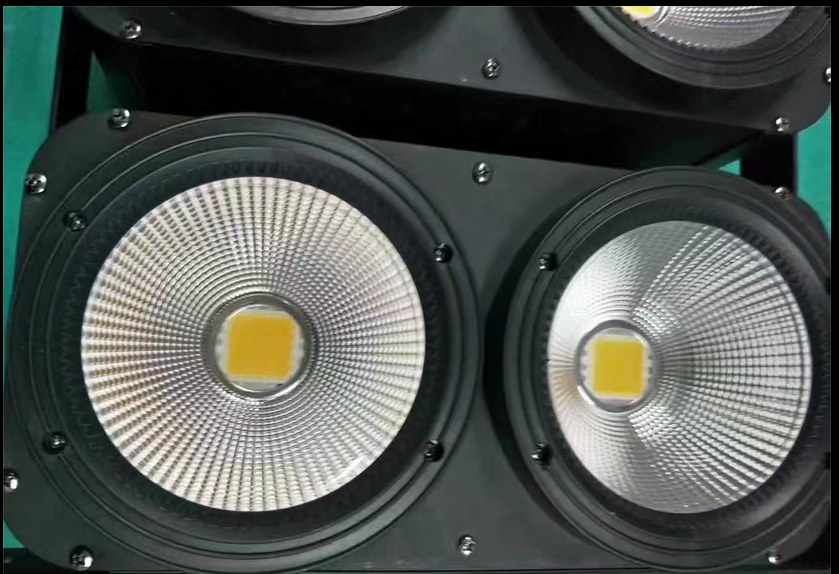 舞臺燈光 LED 四眼觀眾燈COB面光燈適用于哪些場所？效果圖